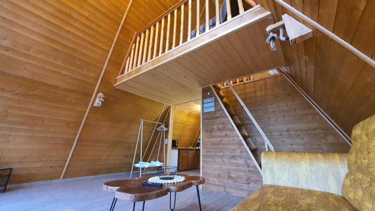 Doka Valea Sebesului A-Frame Hotel Exterior photo