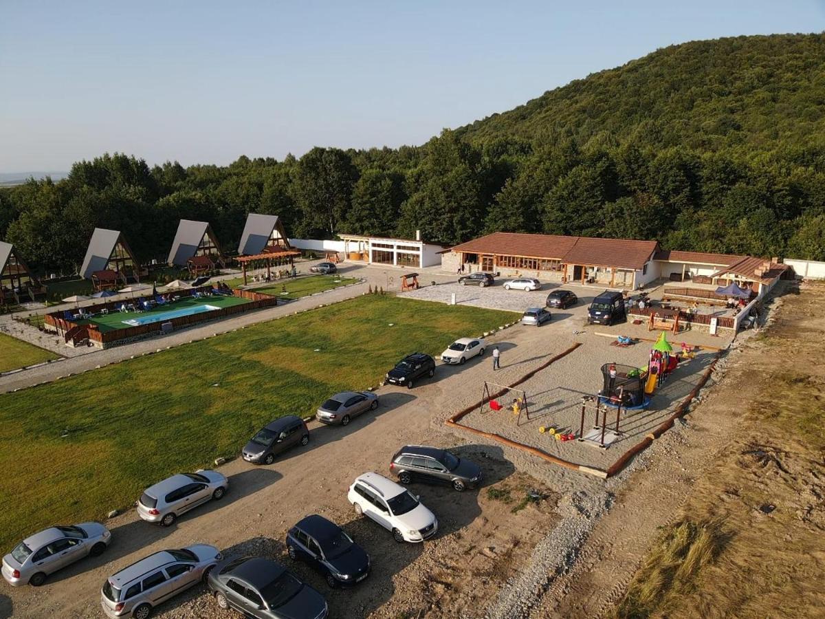 Doka Valea Sebesului A-Frame Hotel Exterior photo
